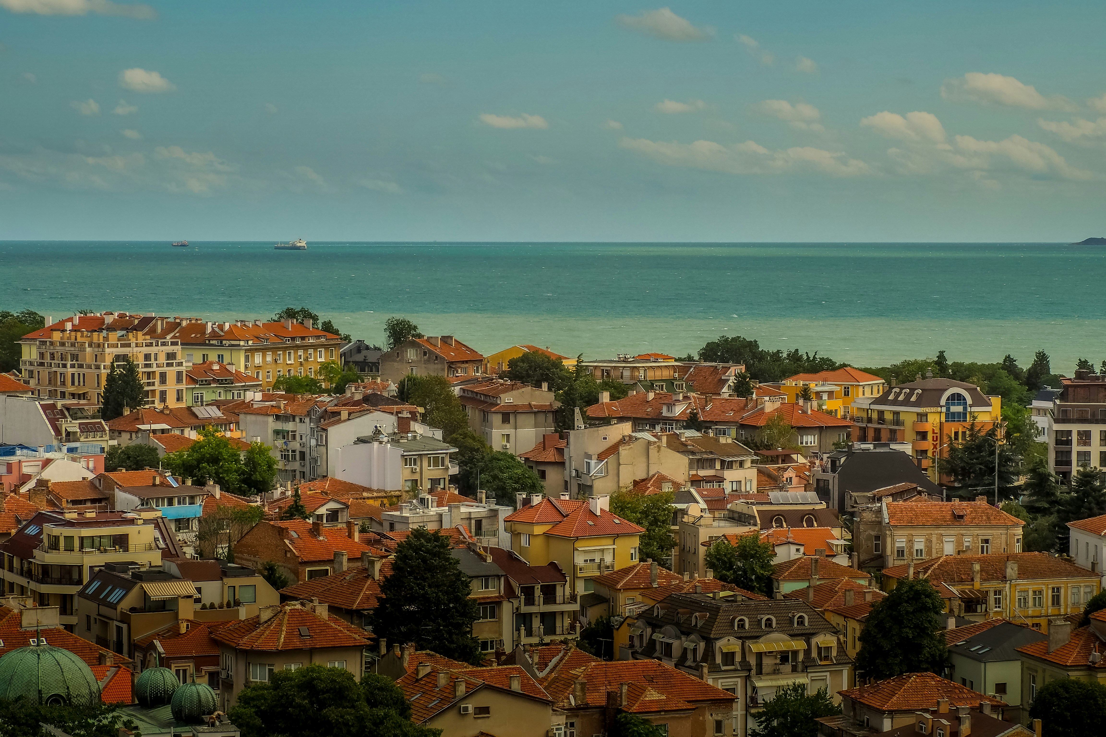 Burgas an der bulgarischen Schwarzmeerküste ist Austragungsort der diesjährigen Junioren-EM 10m.
Foto: Lida Stawinska_unsplash