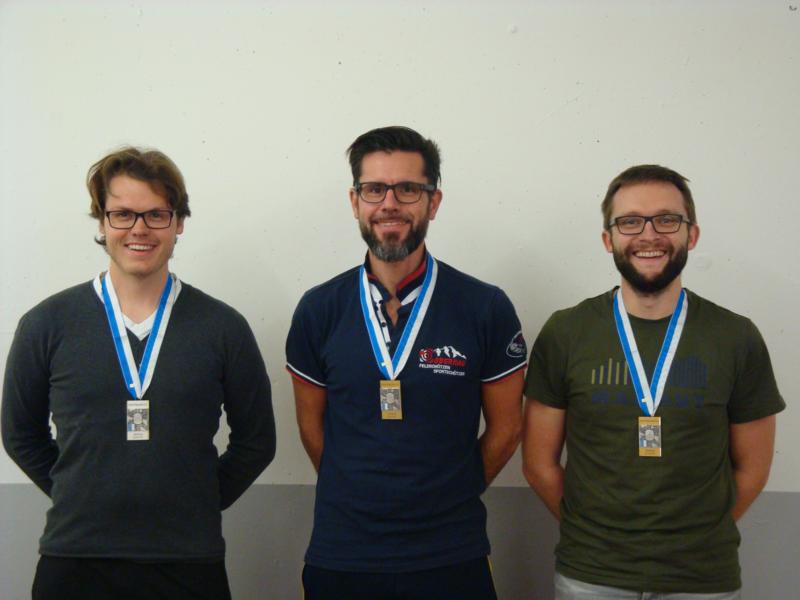 Podest 3-Stellung: 2. Iwan Bolzern; 1. Fabio Sciuto; 3. Rolf Hodel