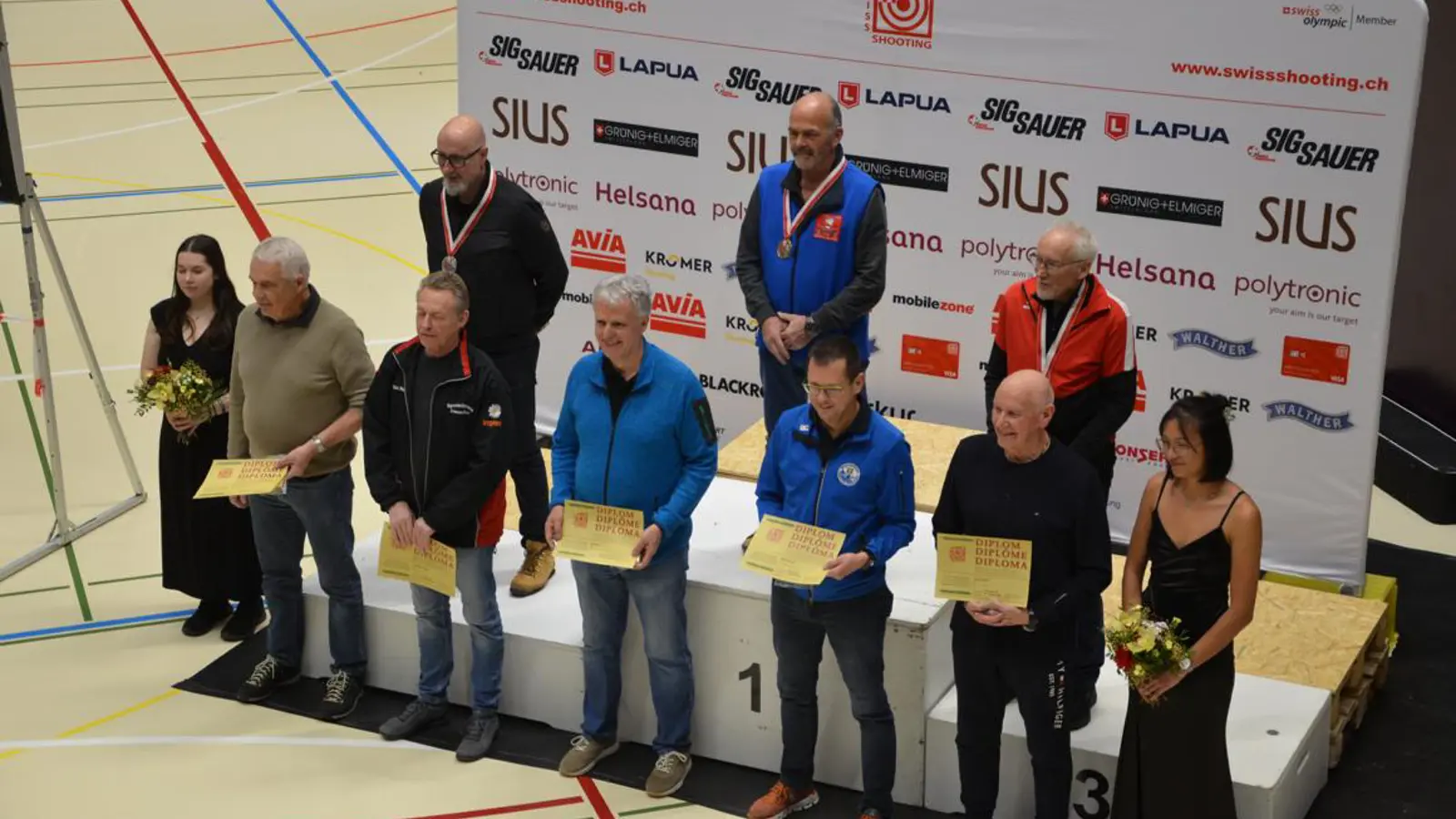 Podest Kniend Veteranen