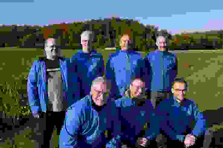 SG Dörflingen Siegerbild (v.l.): Clemens Elsener, Rico Blanz, Peter Steiger, Martin Schwizer (stehend). Christian Risch (Sen.), Christian Risch (Jun.), Marco Keller (kniend).