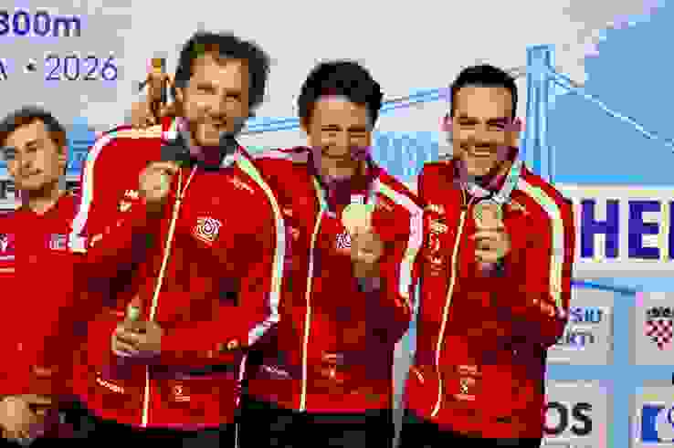 K1024 A212c3f6 5423 4F42 A5aa 2085D7097b39 Bronze gewonnen — und die Freude ist den drei Schweizern anzusehen: Jan Lochbihler, Christoph Dürr und Fabio Wyrsch (v.l.).