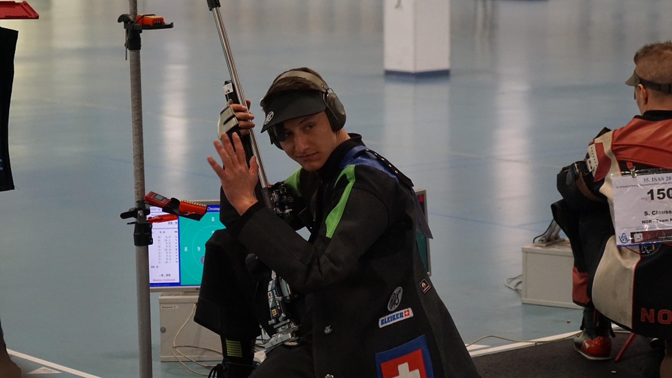 Christoph Dürr im Final Gewehr 50m Dreistellung.