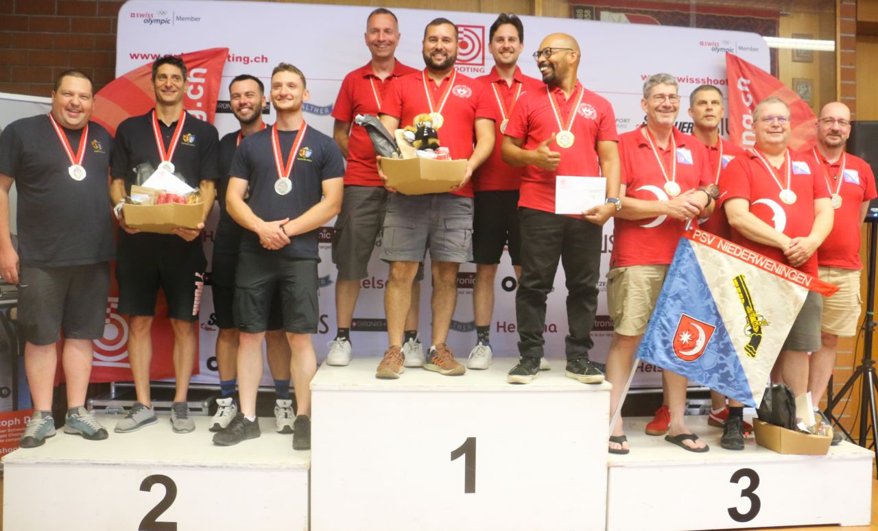 Siegerpodest mit Lausanne zuoberst vor Genf (links) und Niederweningen