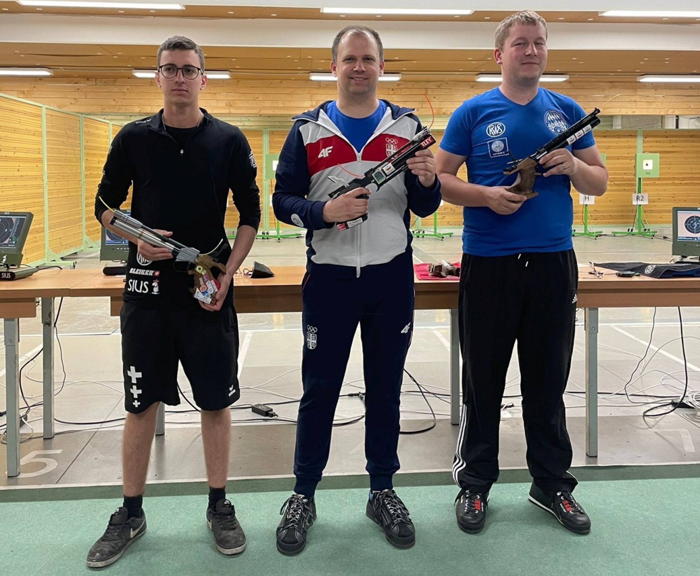 Jason Solari (2), Damir Mikec (1) und Christian Reitz (3.).